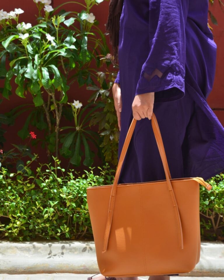 STRAPS SHAPE TOTE SMART WOMEN BAG